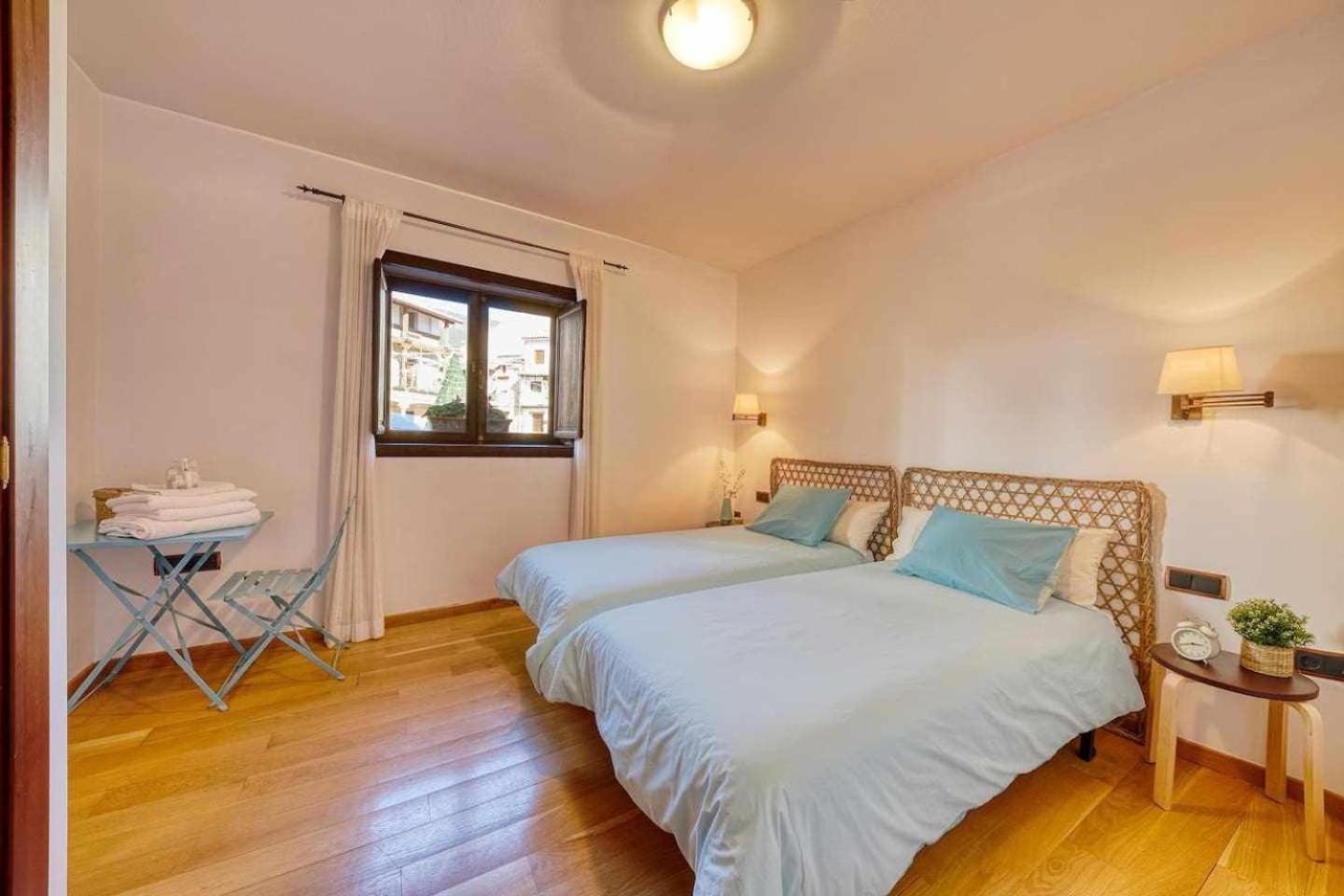 Cuesta Del Reloj Guest House Piedralaves Bagian luar foto